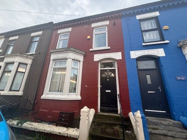 Property photo 1 of 8