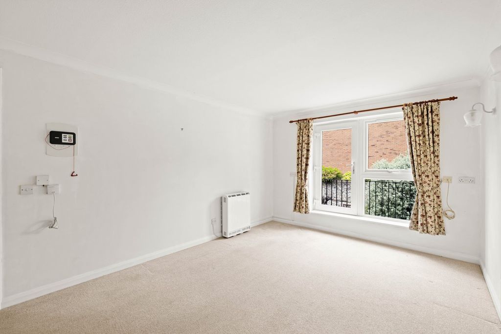 Property photo 3 of 9