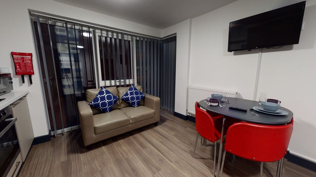 Property photo 2 of 6