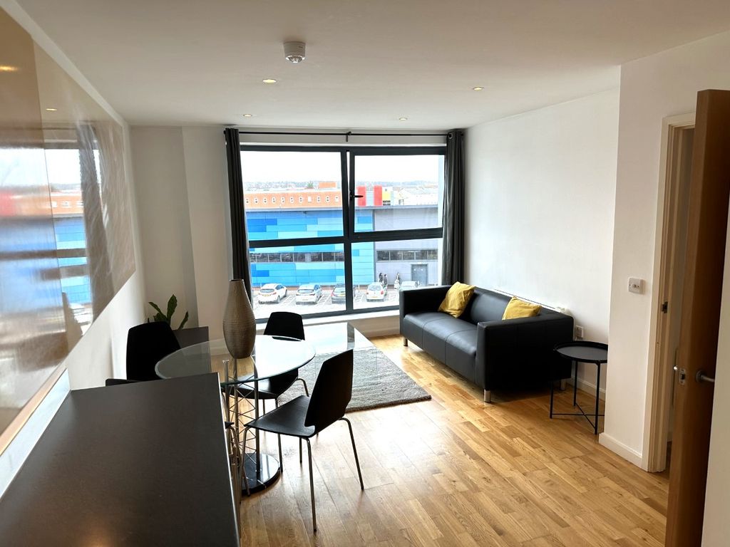 Property photo 3 of 7