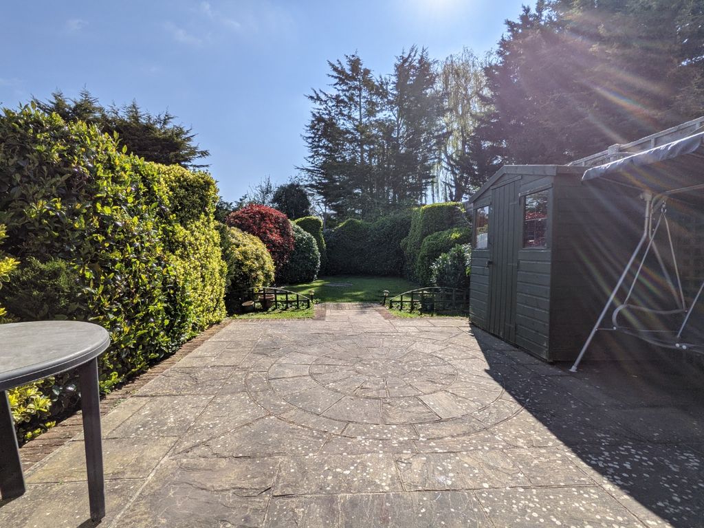 Property photo 2 of 16 2323515