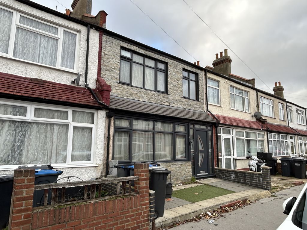 Property photo 2 of 3 Binder1.pdf_Page_2.Jpg