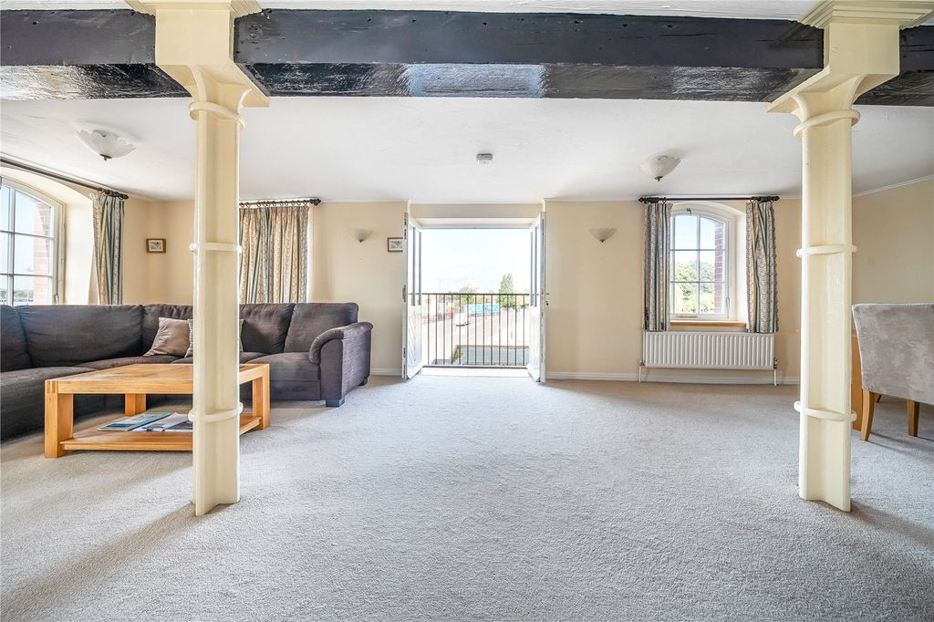 Property photo 2 of 13 Picture No. 09