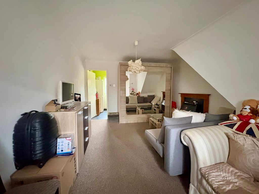 Property photo 3 of 9 Lounge 2 Haston