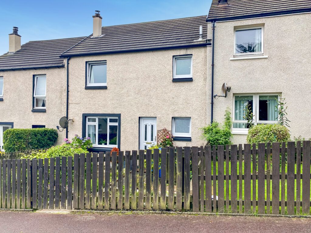Property photo 1 of 27