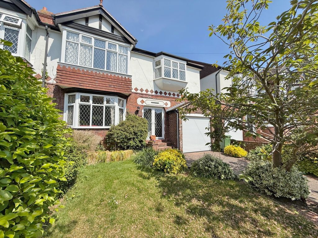 Property photo 1 of 29