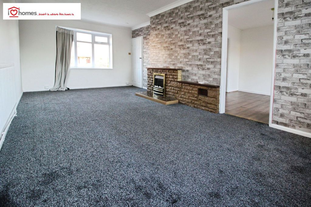 Property photo 2 of 9 Photo 2