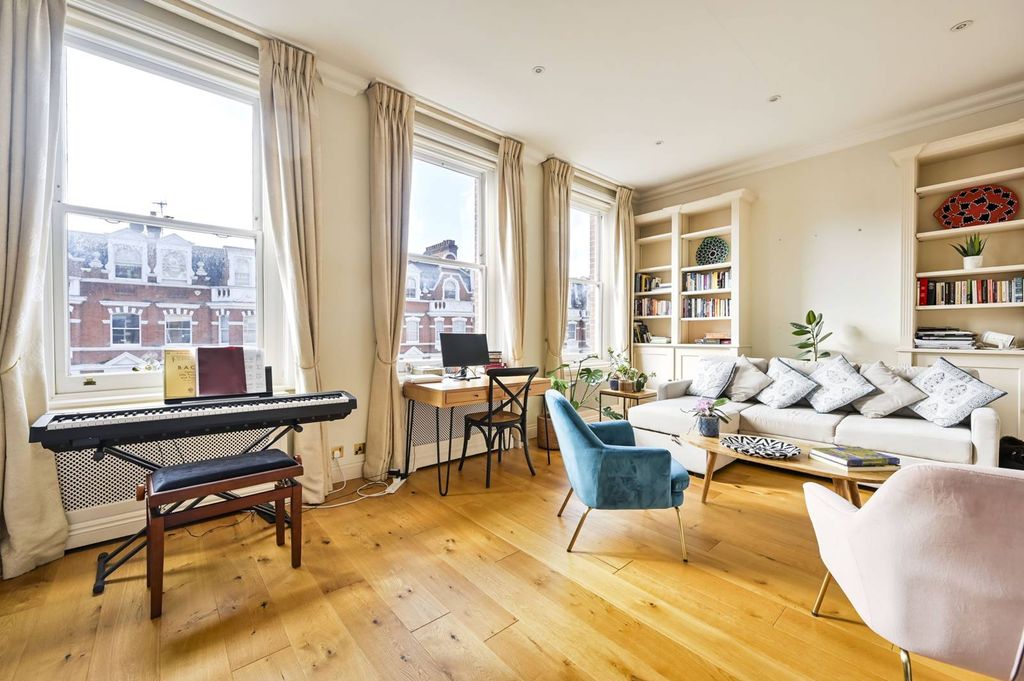 Property photo 2 of 14