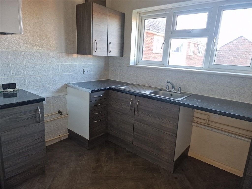 Property photo 1 of 5 Kitchen