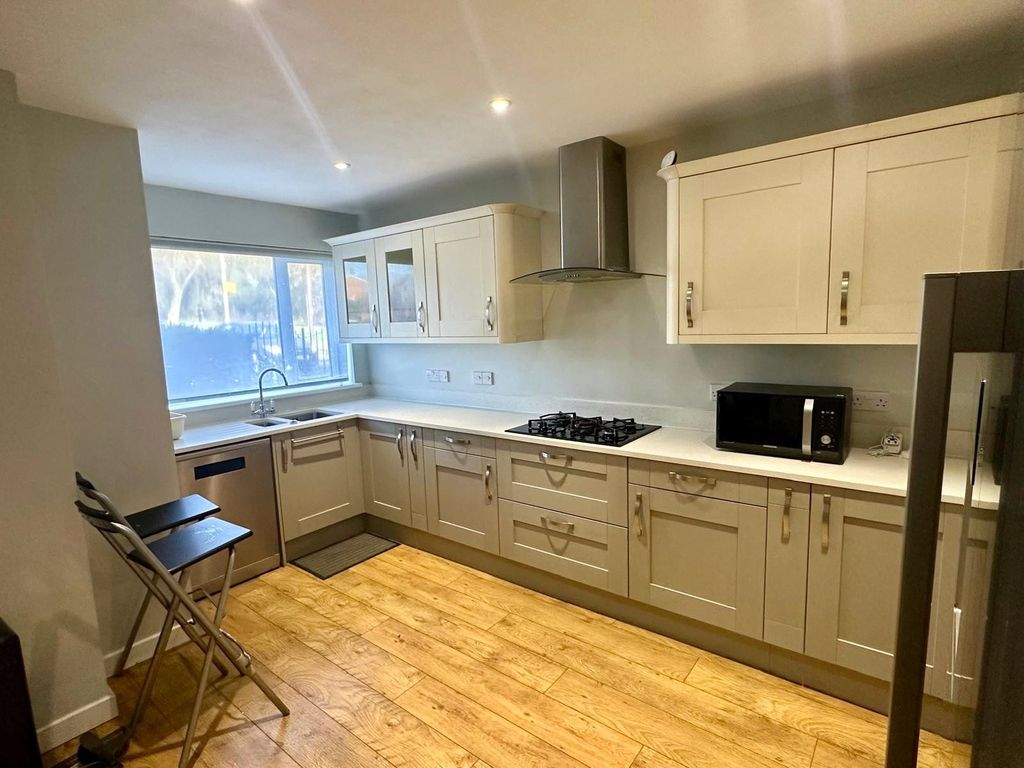 Property photo 2 of 15 Picture No. 01