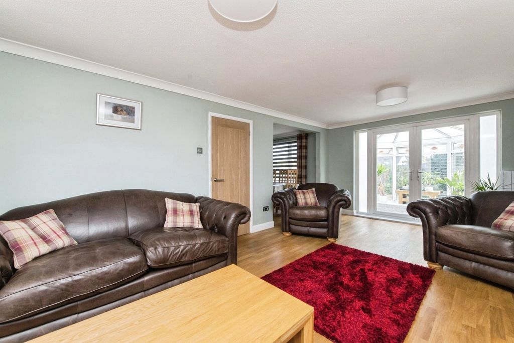 Property photo 3 of 26 Photo