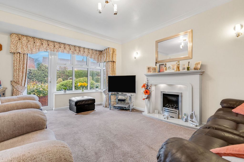 Property photo 3 of 25