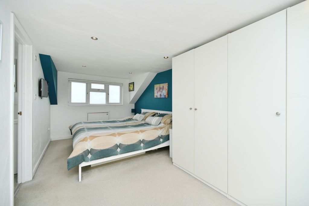 Additional image 15 of 4 bed semi-detached bungalow for saleThe Promenade, Peacehaven BN10