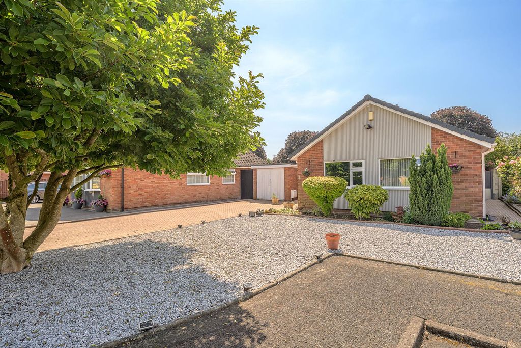 Property photo 1 of 26