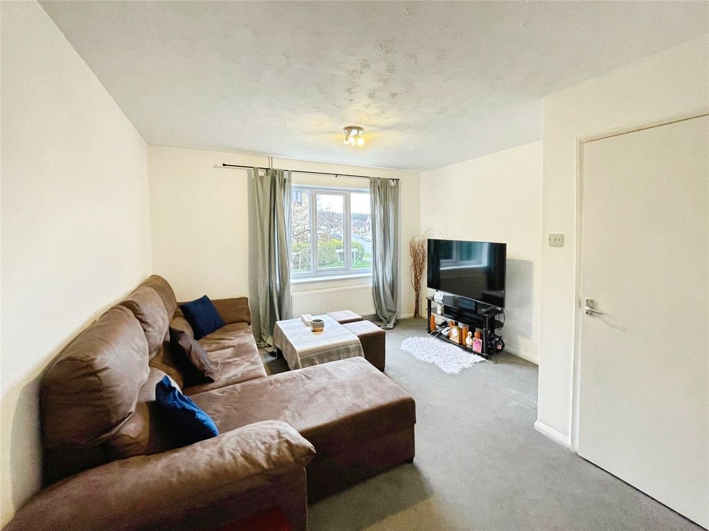 Property photo 3 of 14 Picture No. 02