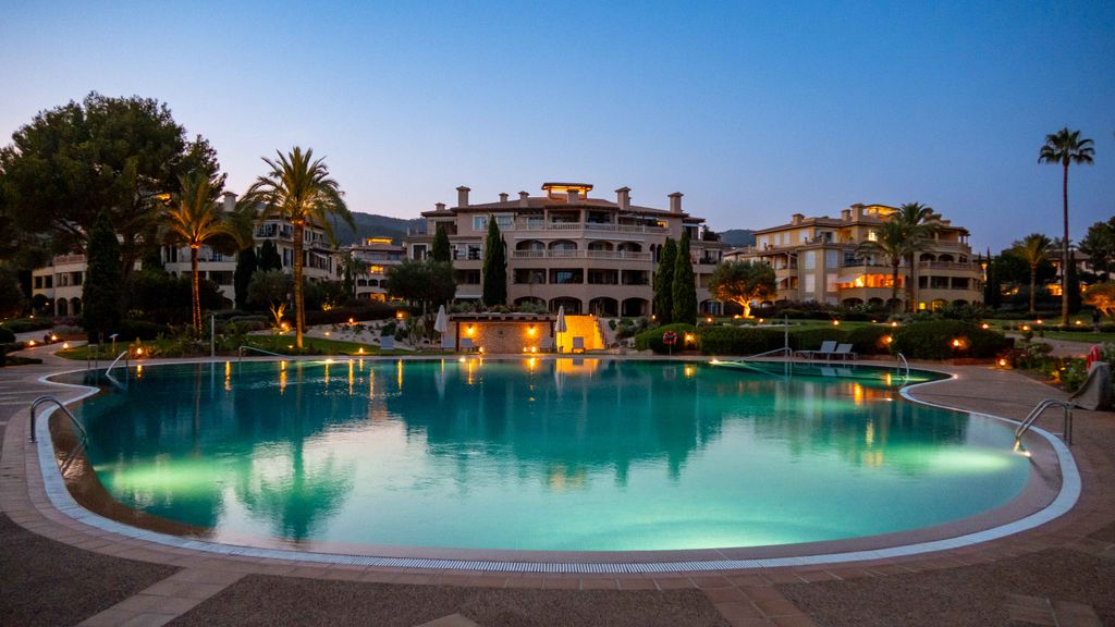 Property photo 2 of 27 68234 Small-13.Jpg