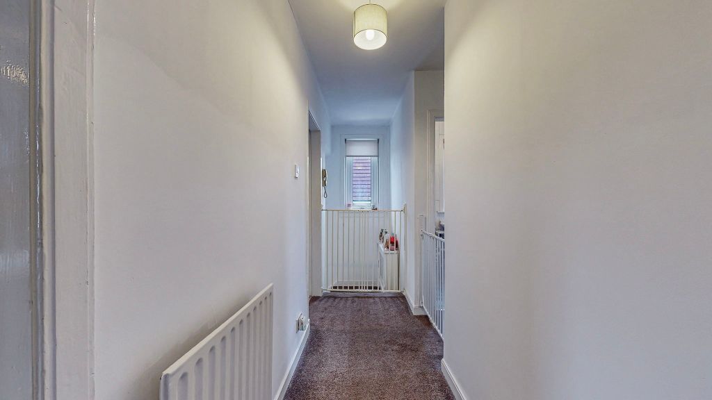 Property photo 3 of 17 003