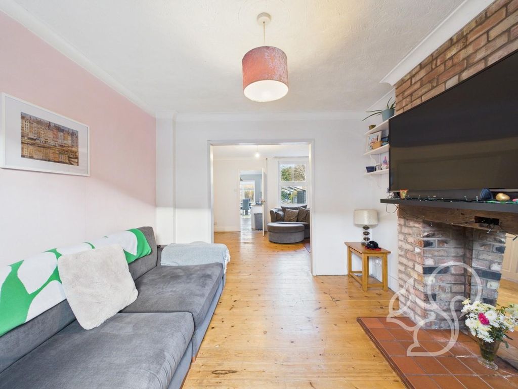 Property photo 3 of 26 Cam01659G0-Pr0343-Still003.Jpg