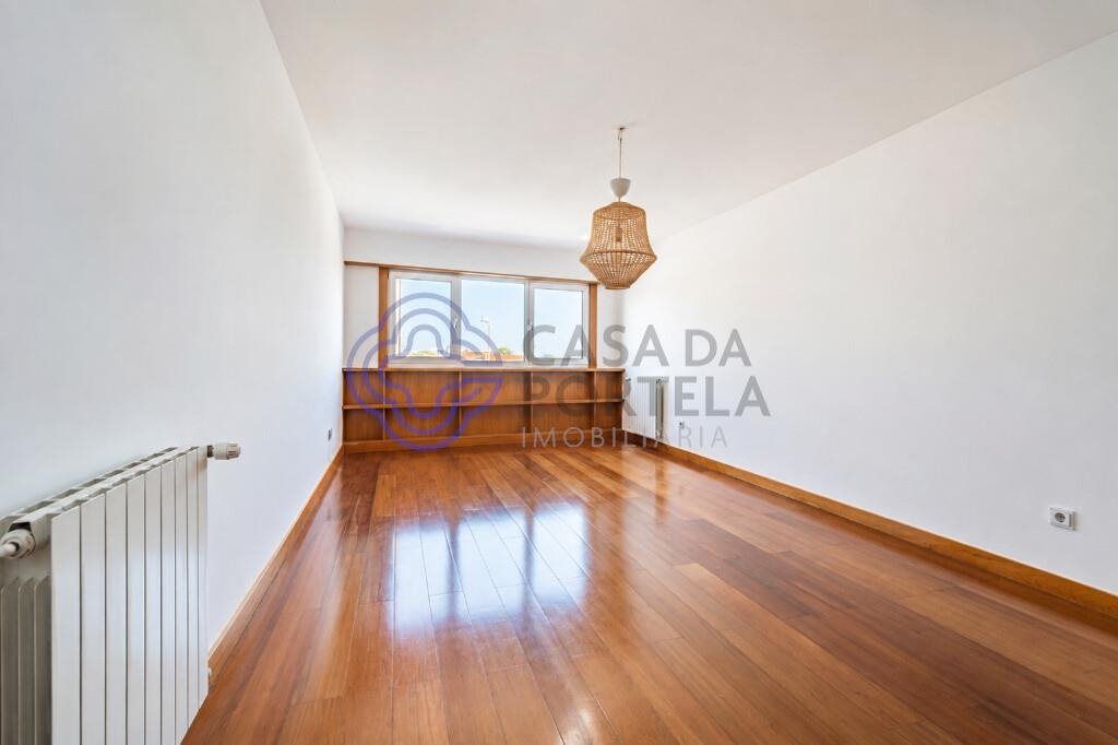 Property photo 1 of 21 Two-Bedroom Apartment With Garage In Leça Da Palmeira For Sale