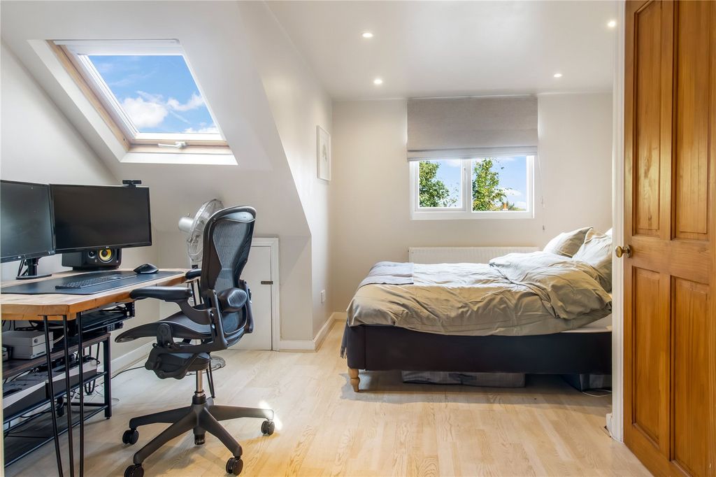 Property photo 3 of 20 Picture No. 08