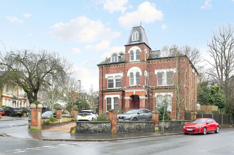 Property photo 2 of 14 External