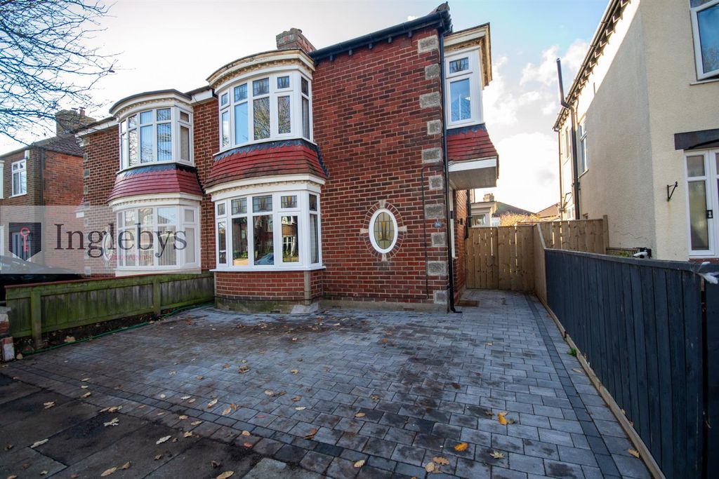 Property photo 1 of 23