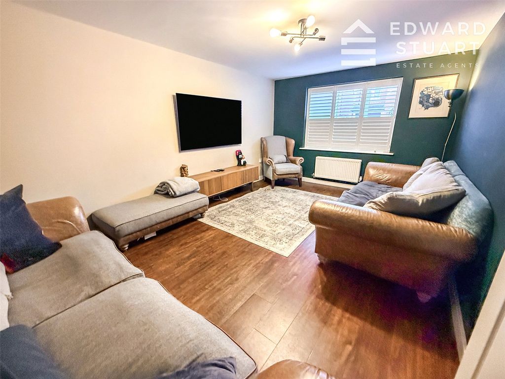 Property photo 2 of 17 Picture No. 10