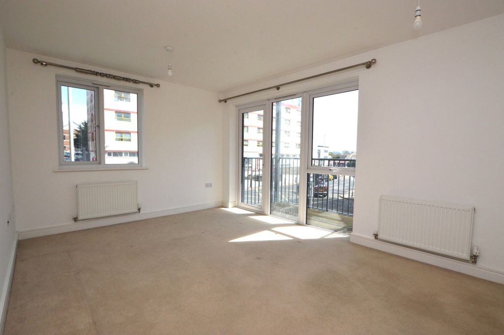 Property photo 3 of 6 Picture No. 02