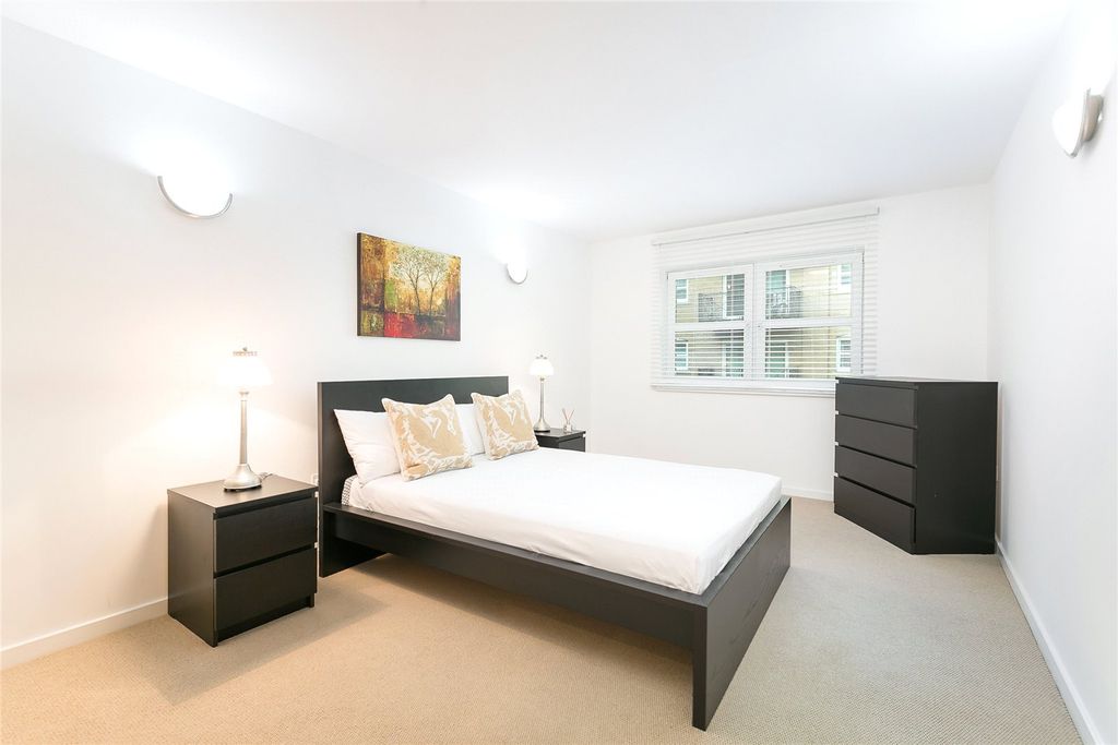 Property photo 3 of 16 Picture No. 43