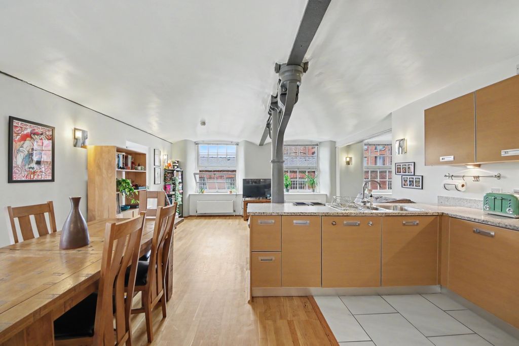 Property photo 2 of 17 Img_9531