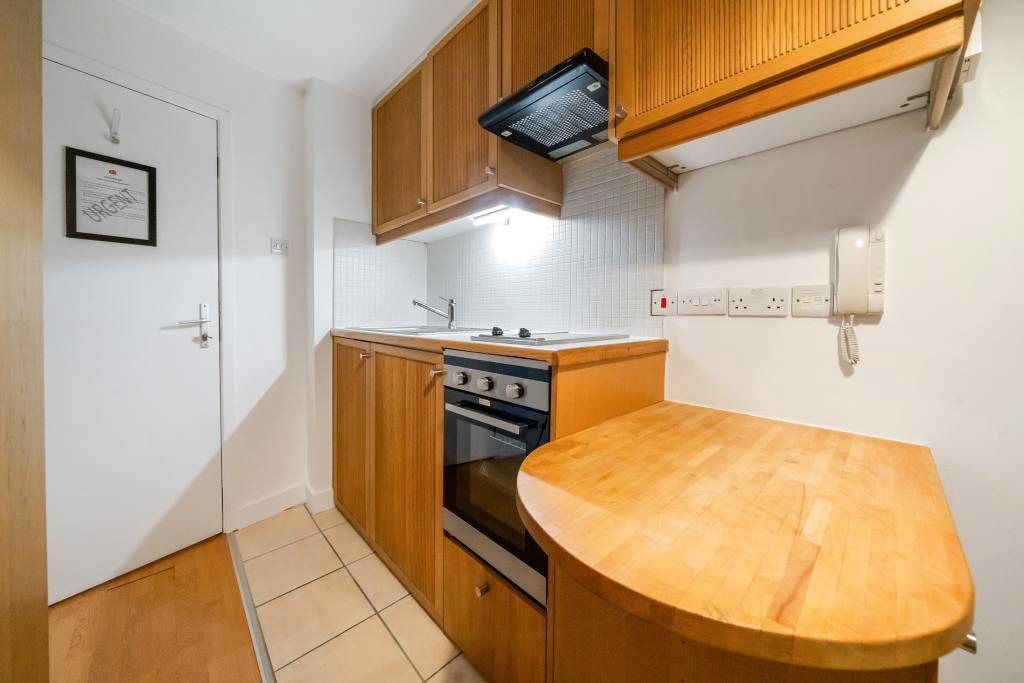 Property photo 3 of 6 Picture No. 02