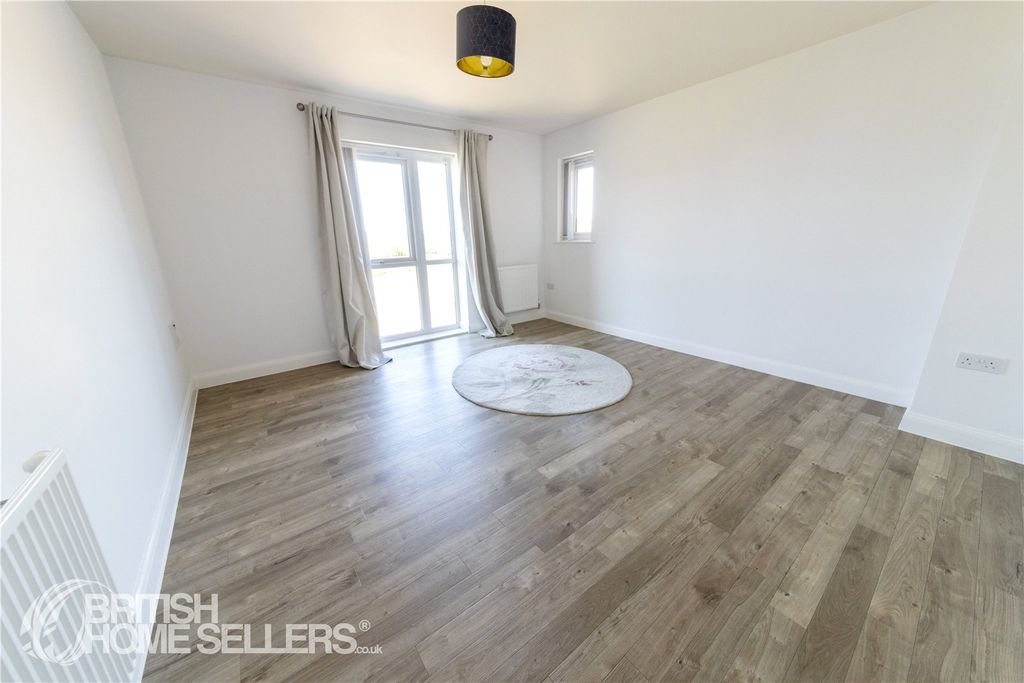 Property photo 3 of 12 Picture No. 13