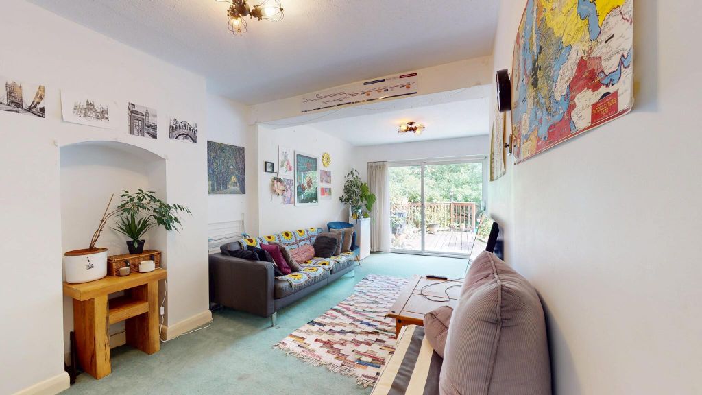 Property photo 1 of 28