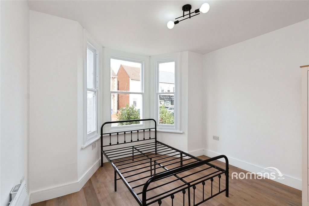 Property photo 1 of 7 Picture No. 09