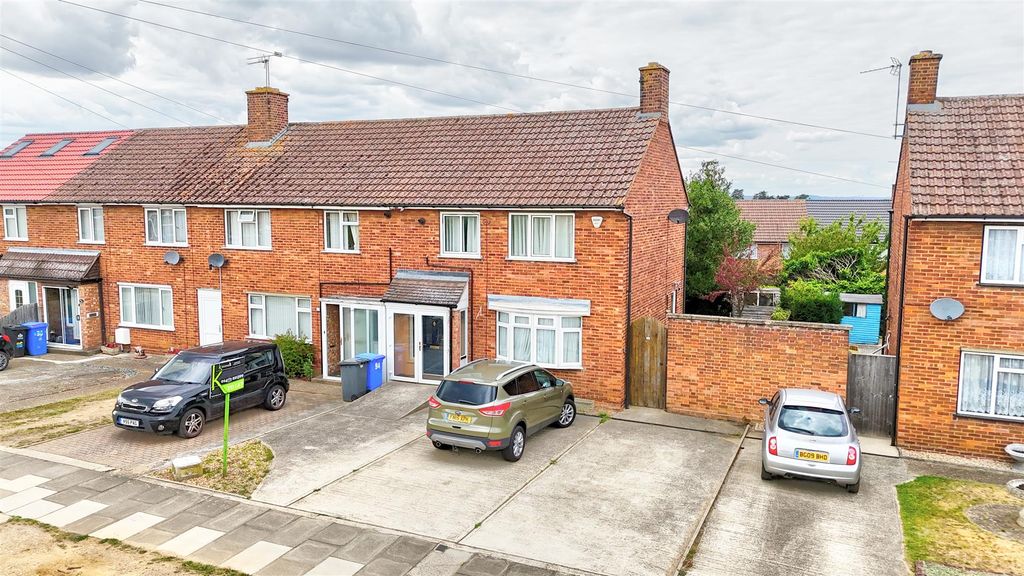 Property photo 1 of 9 Dji_20250716151640_0038_D_Interior 4.Jpg