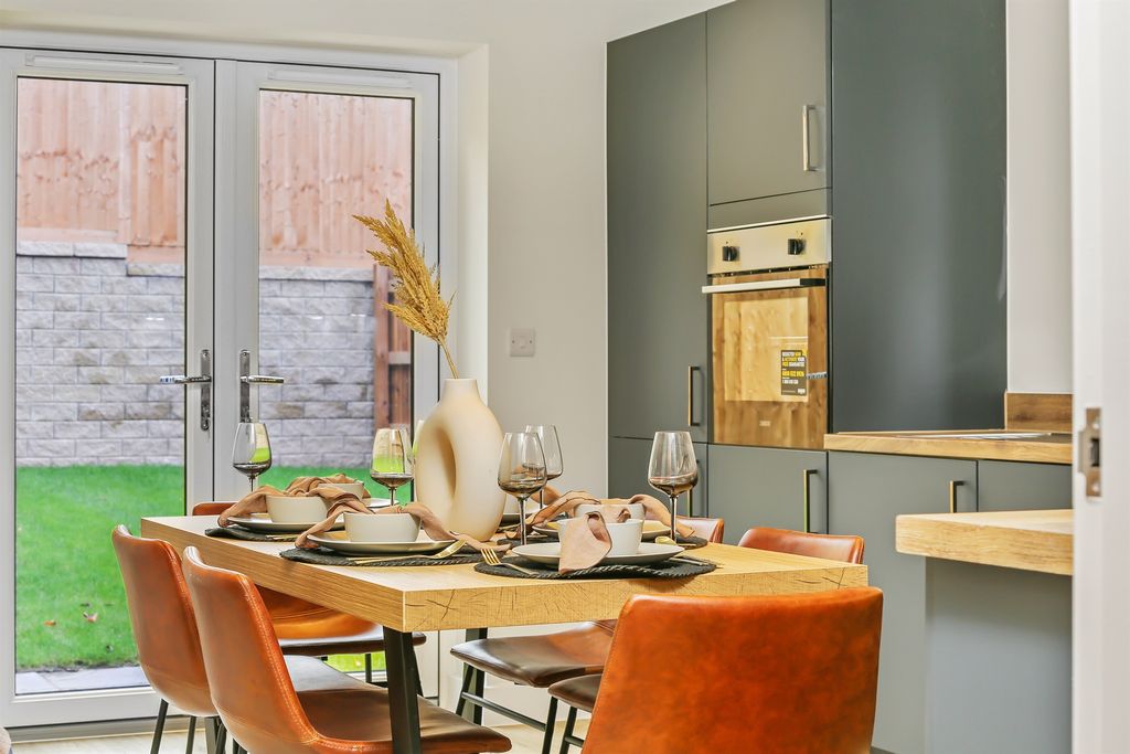 Property photo 3 of 24