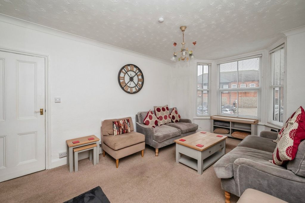 Property photo 3 of 17 Pbox-Img.Jpg