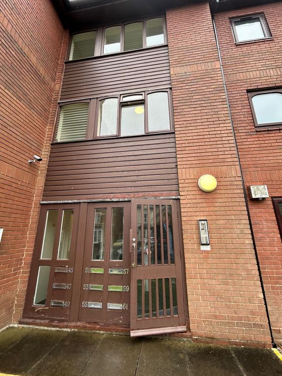 Property photo 2 of 33