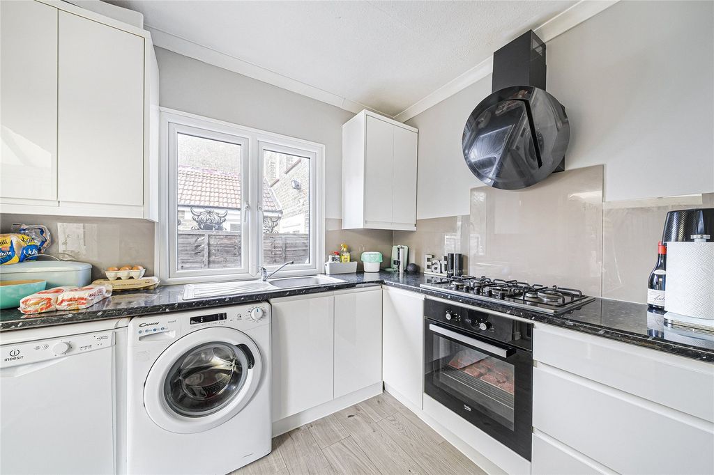 Property photo 3 of 22 Kitchen