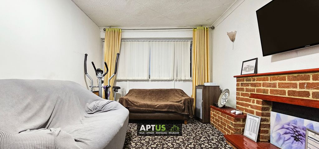 Property photo 3 of 19