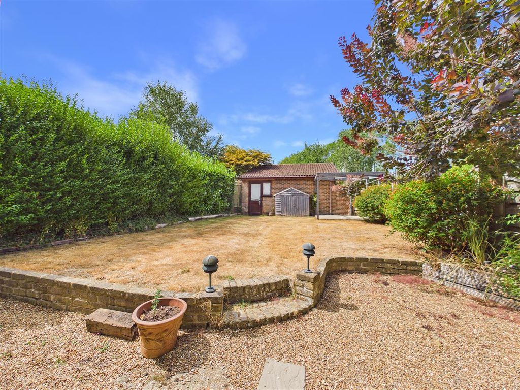 Property photo 3 of 23 Cam01563G0-Pr0297-Still016.Jpg