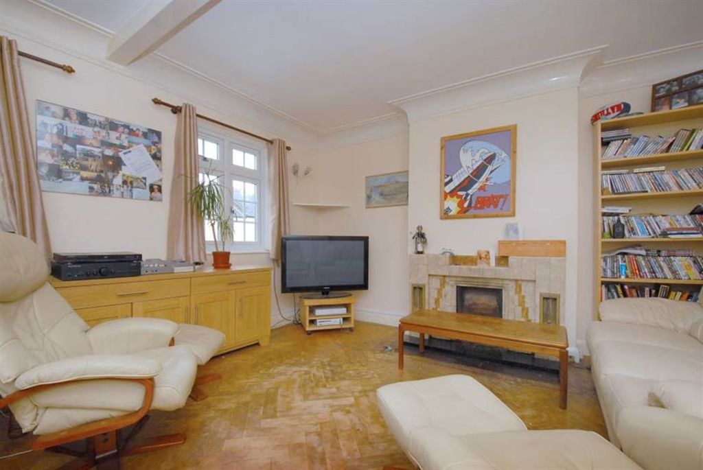 Property photo 3 of 4
