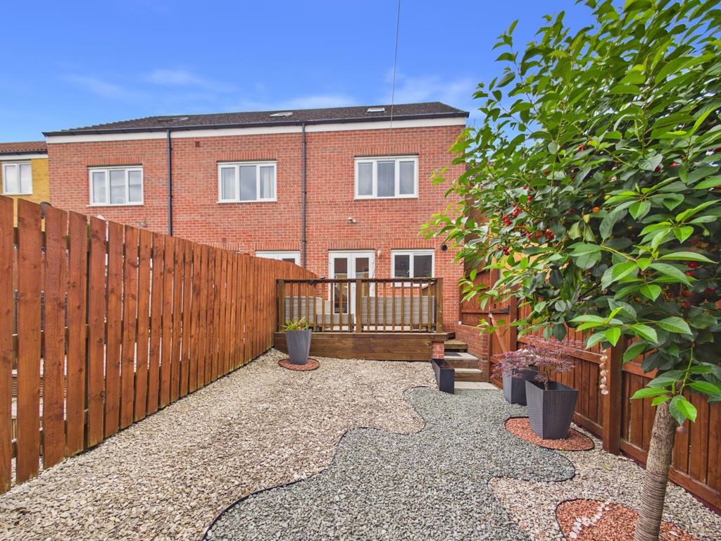 Property photo 2 of 14 Rear Garden
