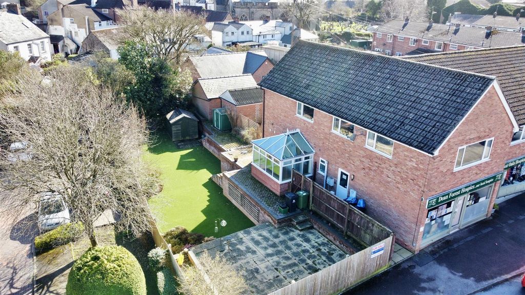 Property photo 1 of 21