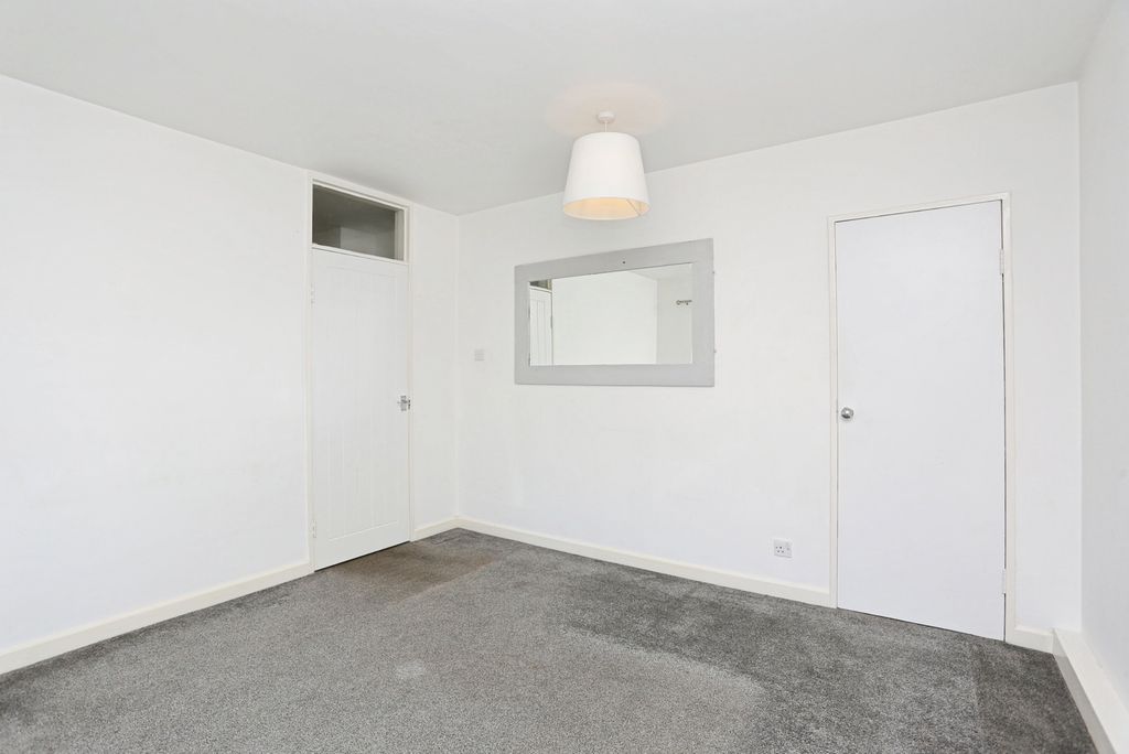 Property photo 3 of 16 Pbox-Img.Jpg