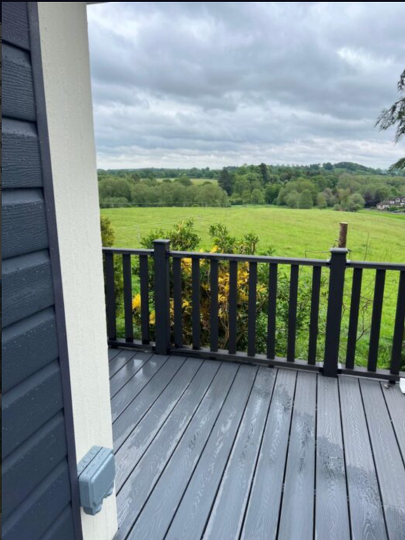 Property photo 1 of 2