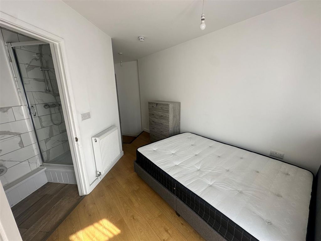 Property photo 2 of 7 3.Jpg