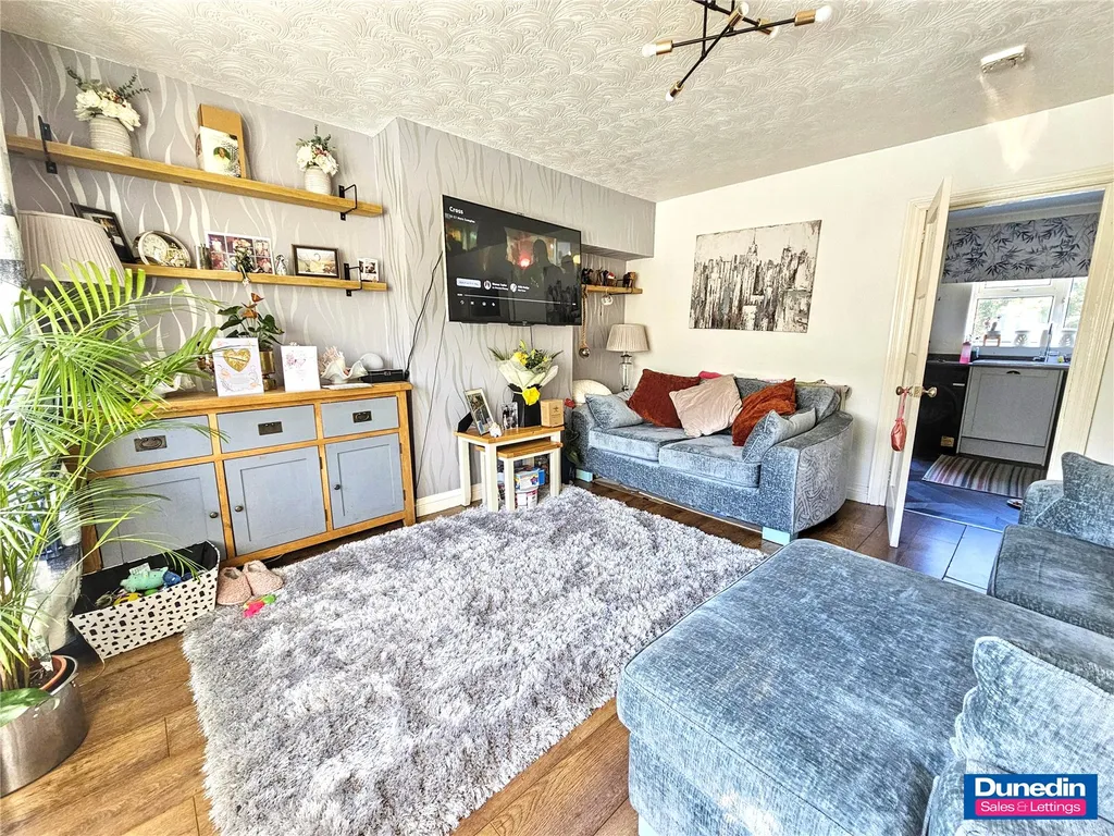 House in Birmingham, West Midlands - More