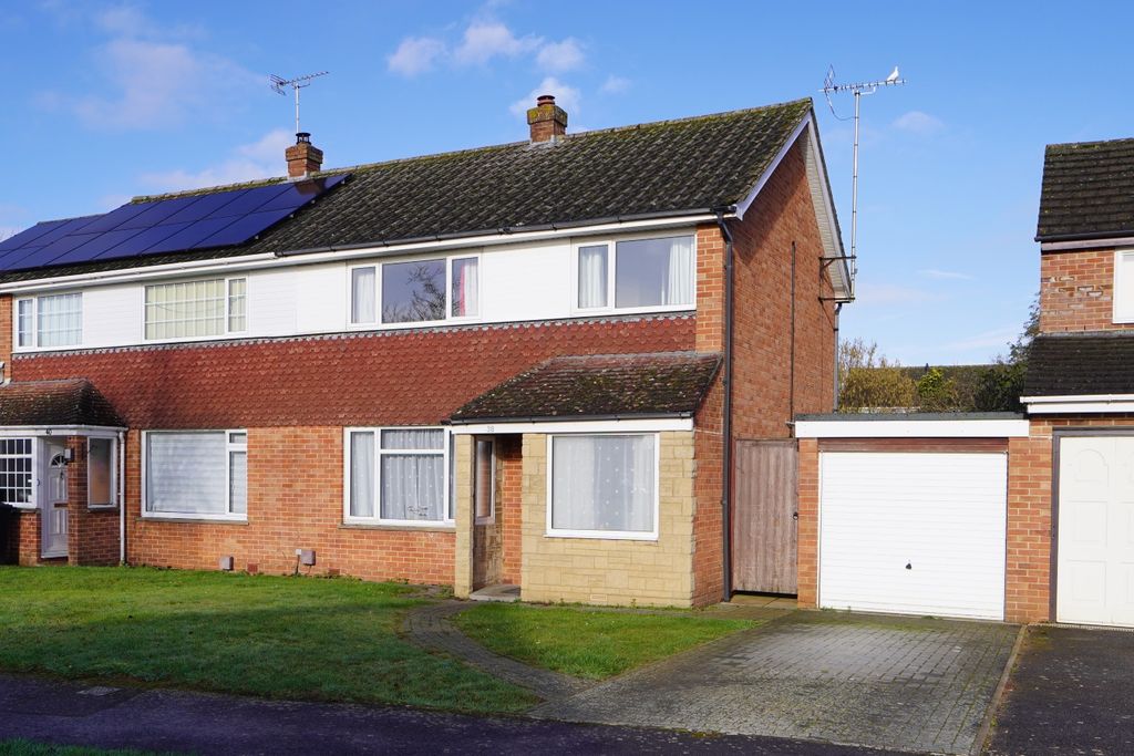 Property photo 1 of 9