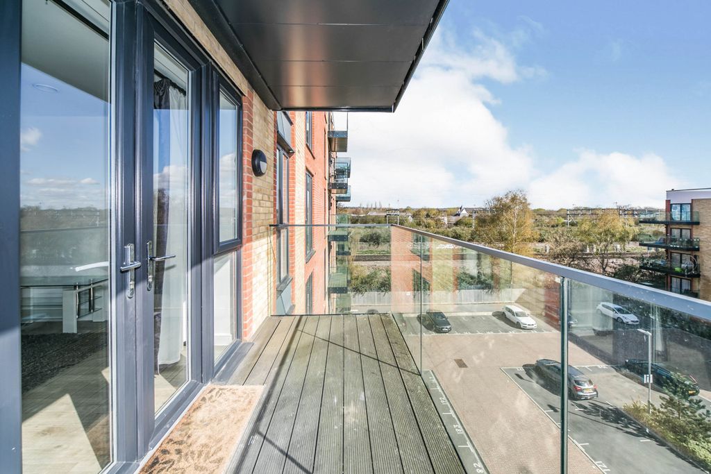 Property photo 2 of 9 E671Af05-A19A-4812-A